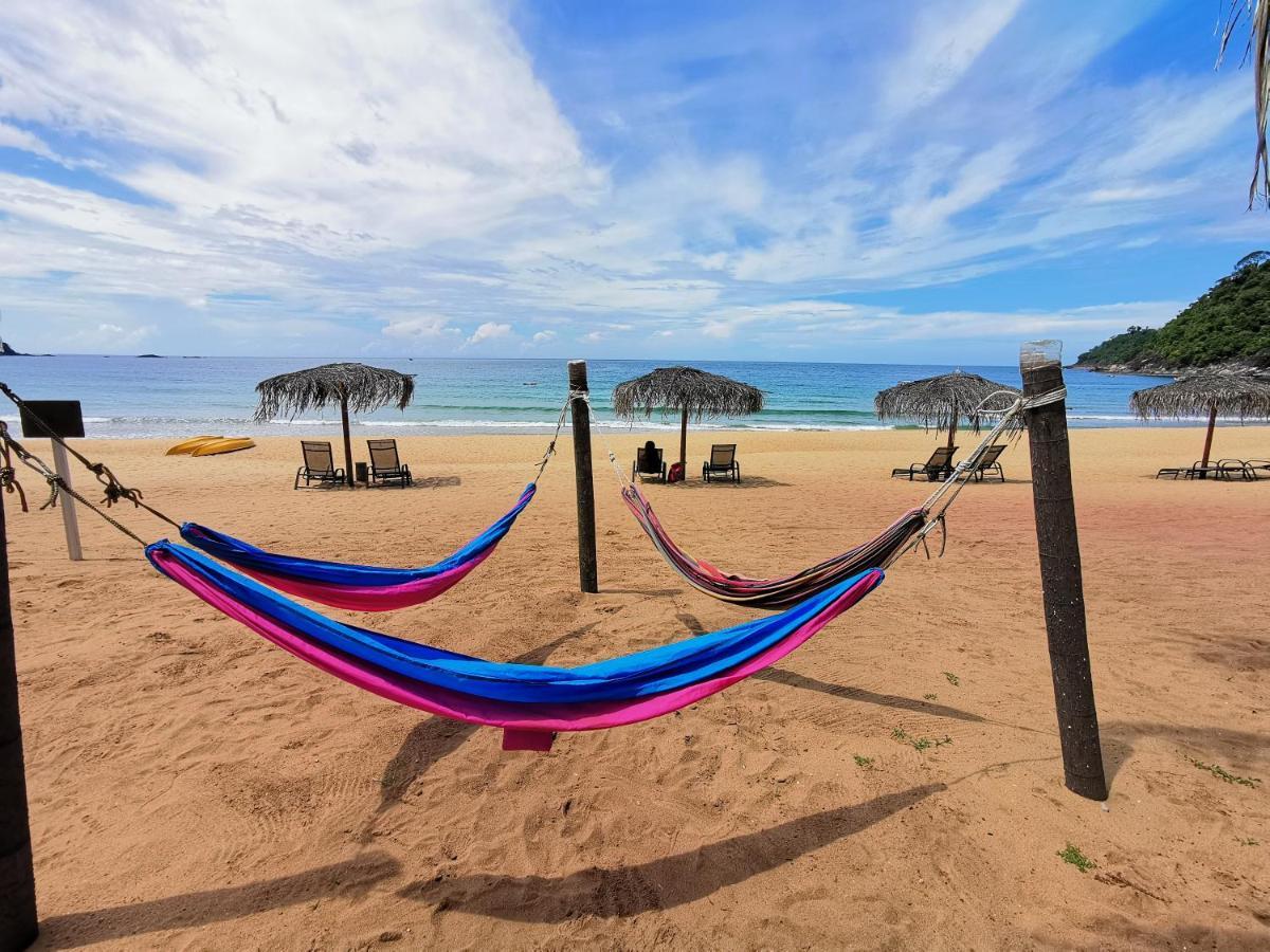The Barat Tioman Beach Resort Kampong Juara Exteriör bild