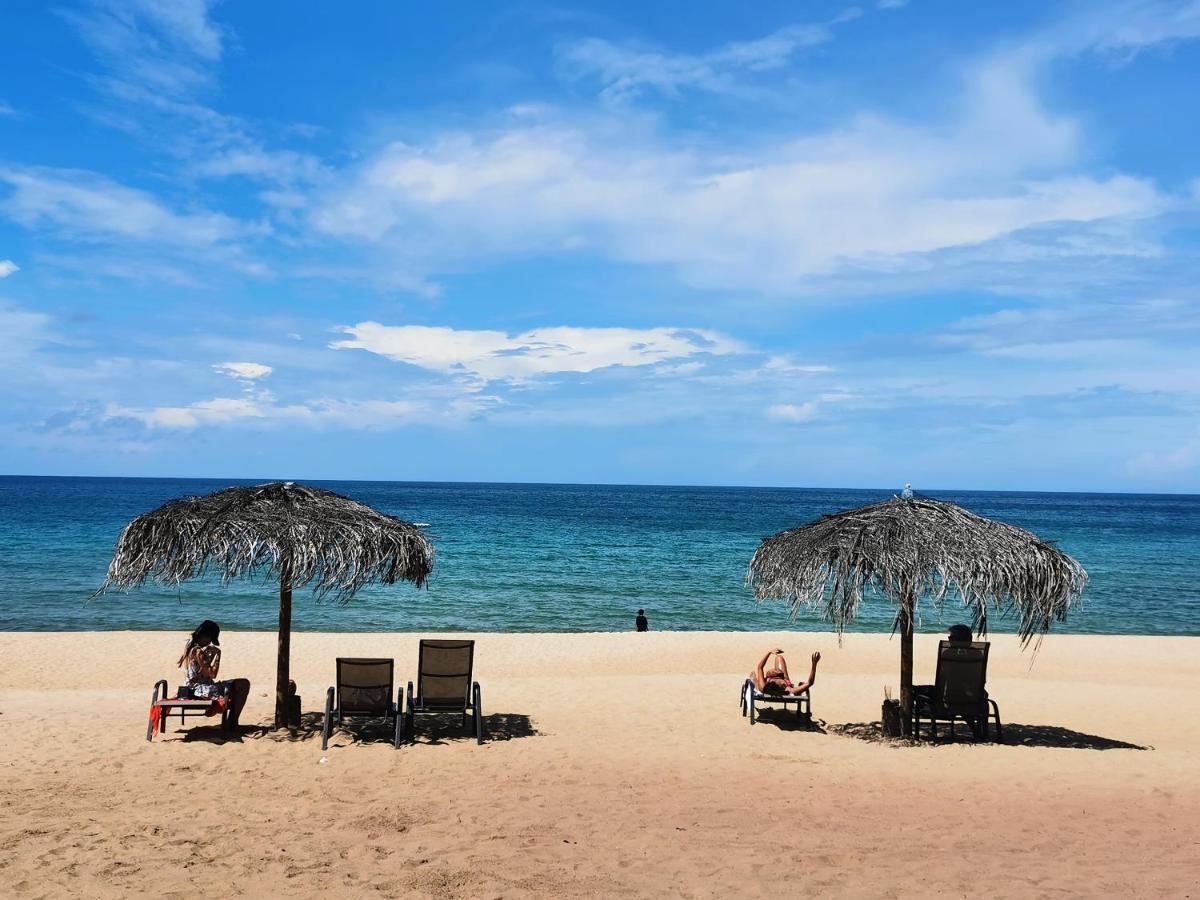 The Barat Tioman Beach Resort Kampong Juara Exteriör bild