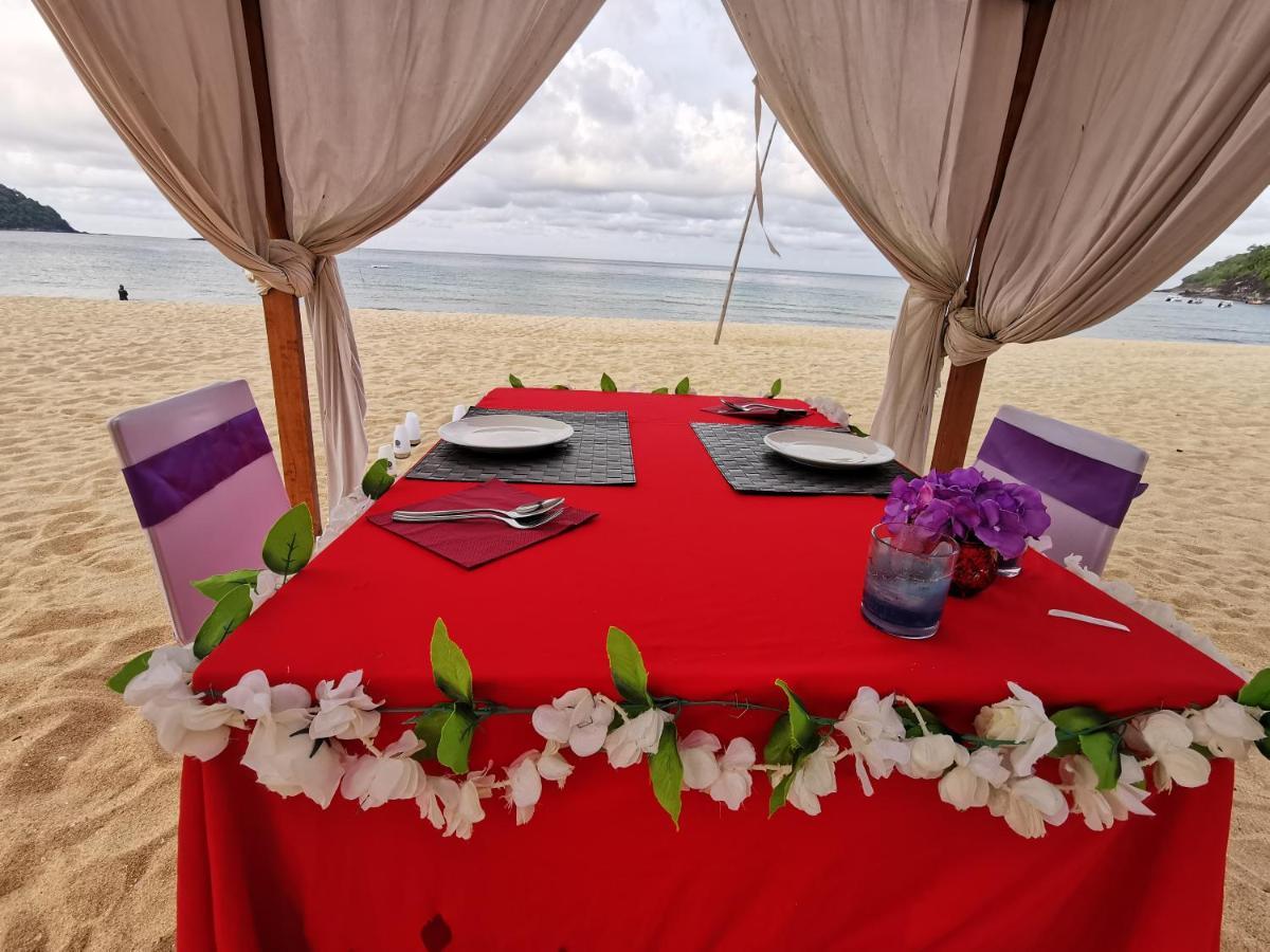 The Barat Tioman Beach Resort Kampong Juara Exteriör bild