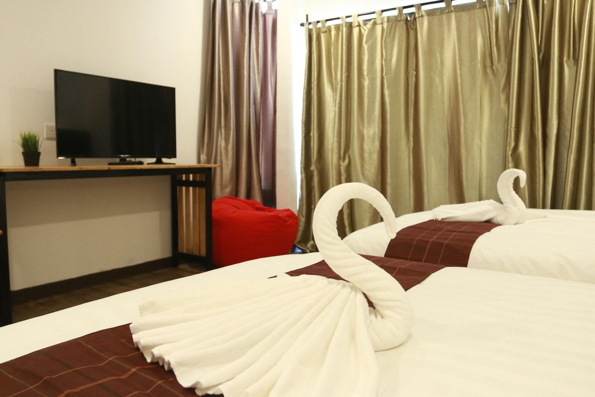 The Barat Tioman Beach Resort Kampong Juara Exteriör bild