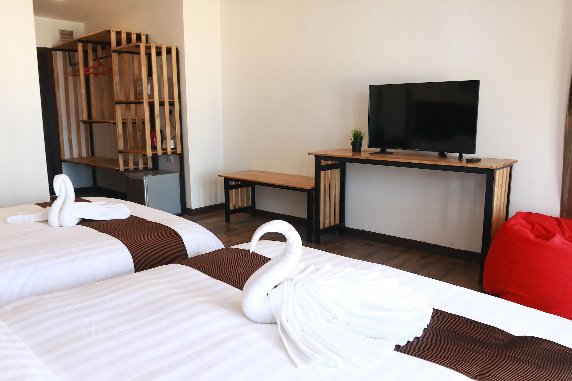 The Barat Tioman Beach Resort Kampong Juara Exteriör bild