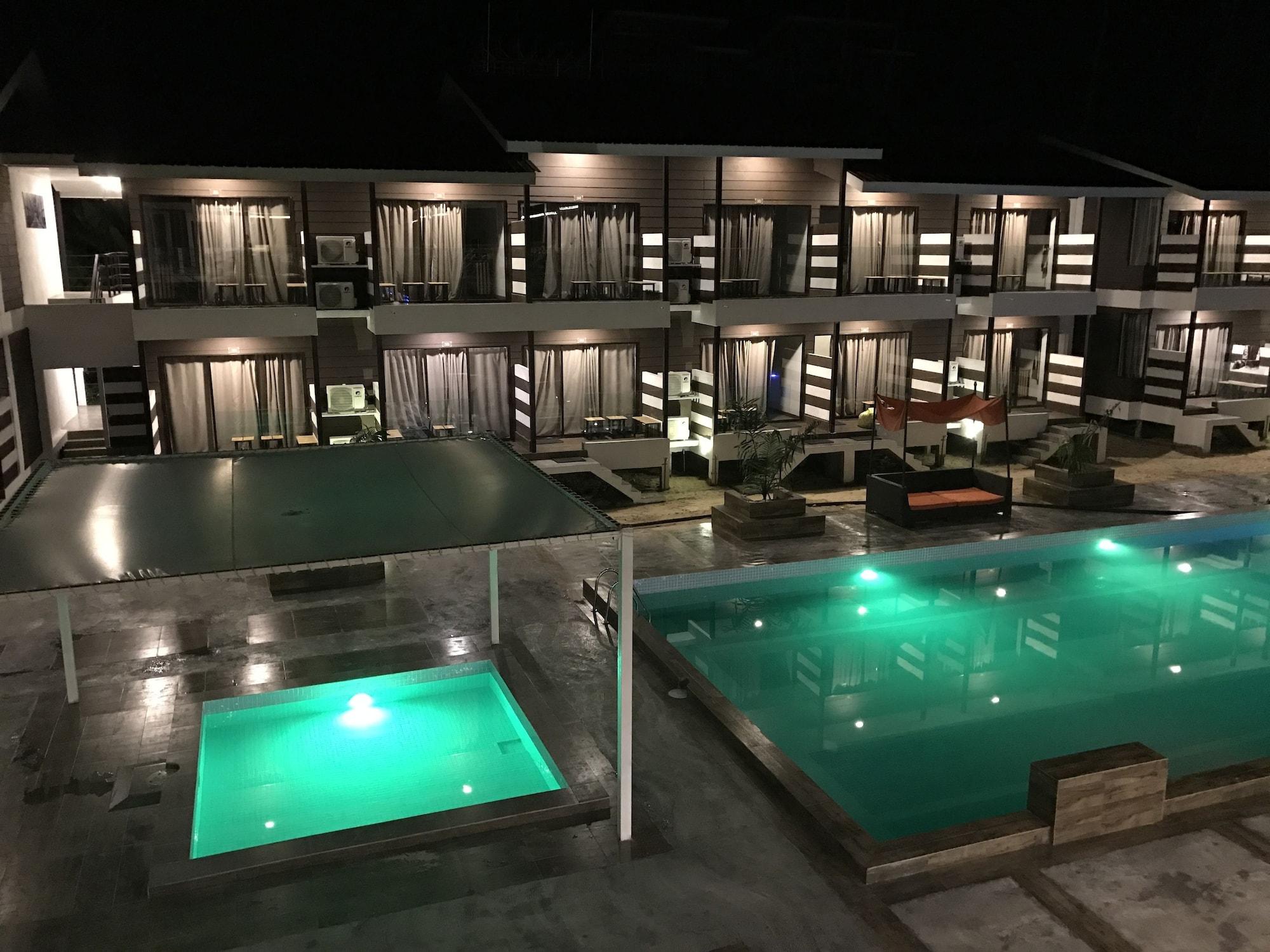 The Barat Tioman Beach Resort Kampong Juara Exteriör bild