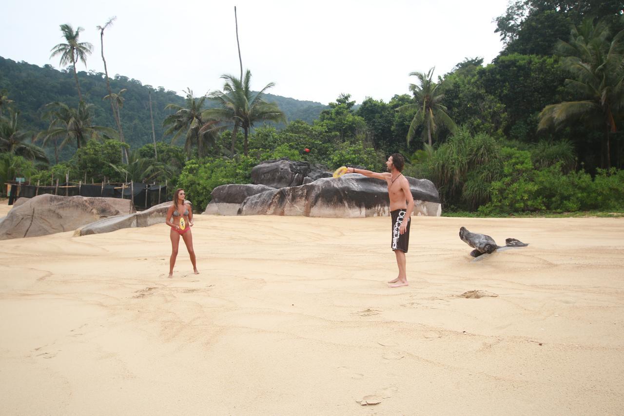 The Barat Tioman Beach Resort Kampong Juara Exteriör bild