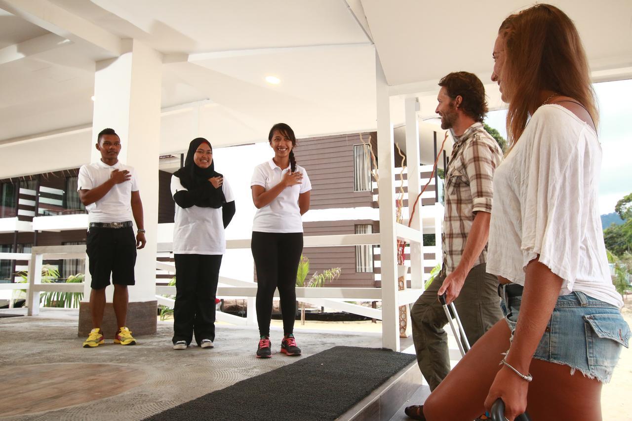 The Barat Tioman Beach Resort Kampong Juara Exteriör bild