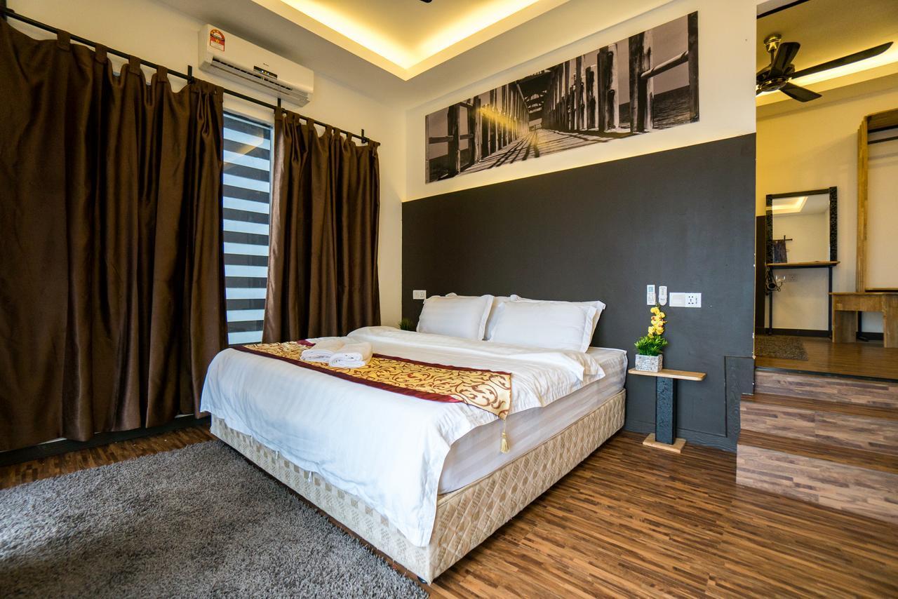 The Barat Tioman Beach Resort Kampong Juara Exteriör bild