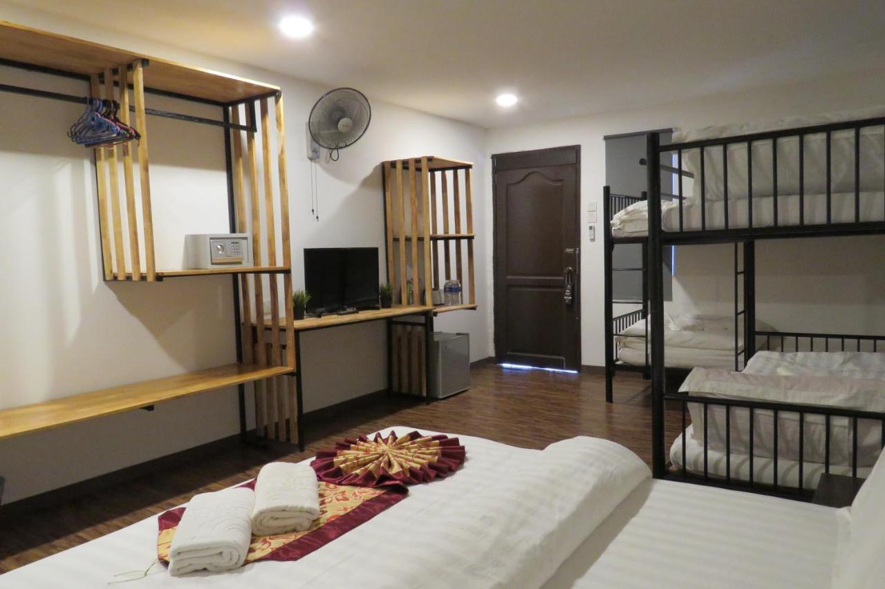 The Barat Tioman Beach Resort Kampong Juara Exteriör bild